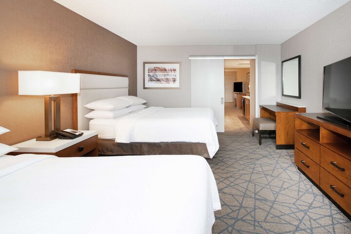Room 40 of 74