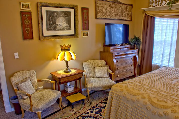Room 84 of 171