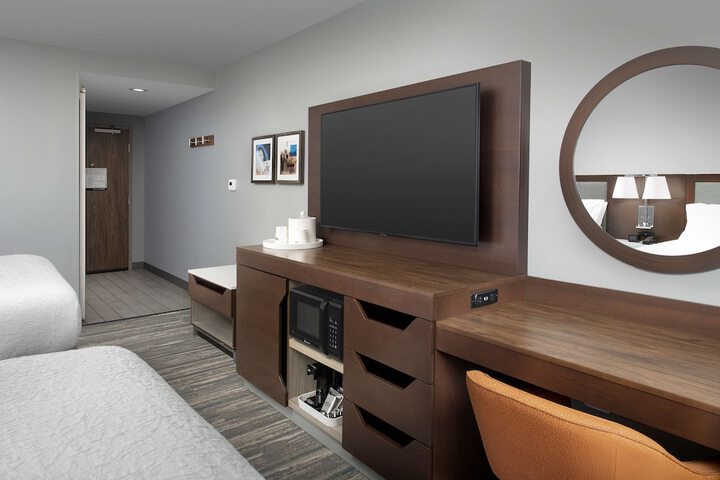 Room 29 of 64