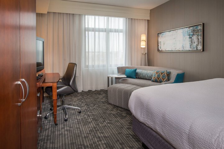 Room 21 of 44