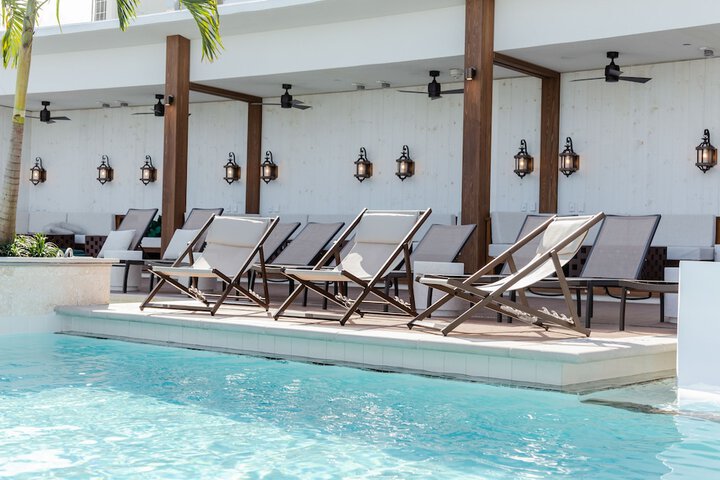 Pool 4 of 76