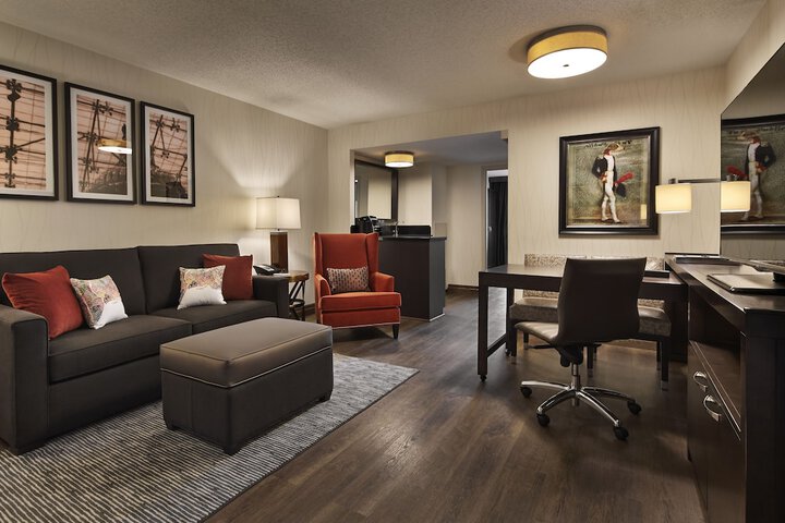Room 48 of 62