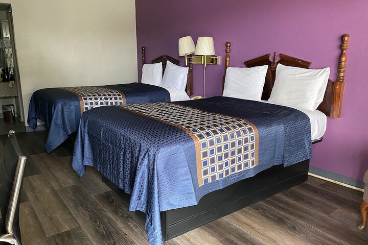 Room 12 of 15