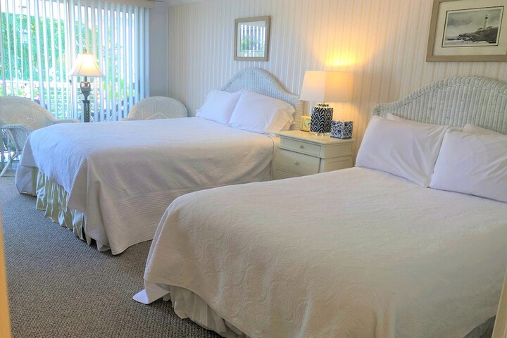 Room 32 of 47