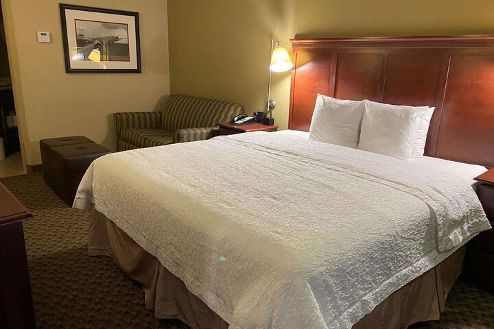 Room 13 of 43