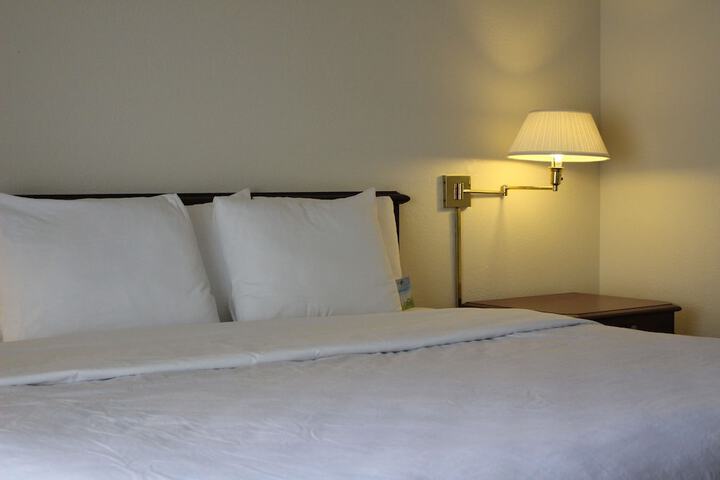 Room 14 of 43