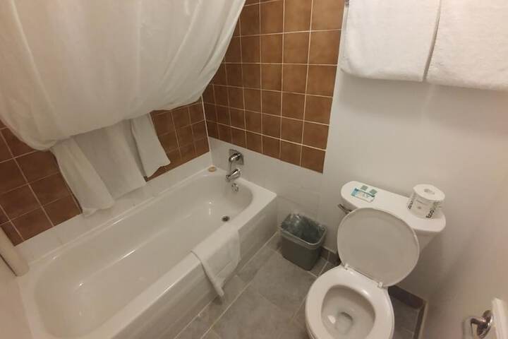 Room 17 of 23