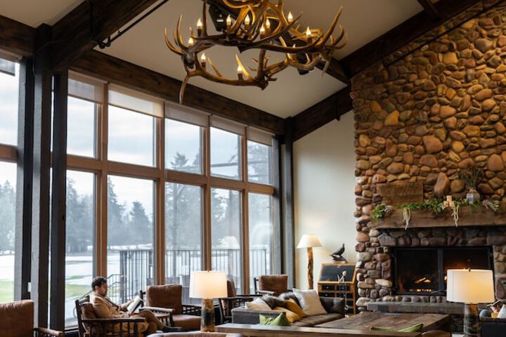 Grouse Mountain Lodge