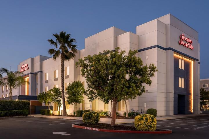 Hampton Inn & Suites Lathrop