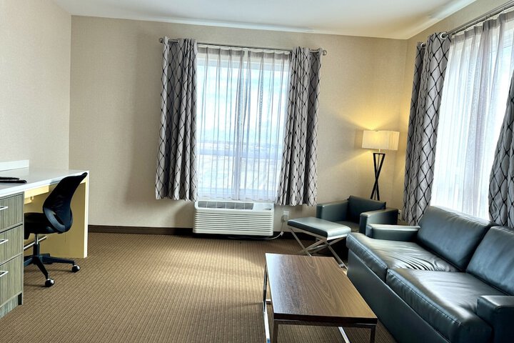 Room 36 of 59