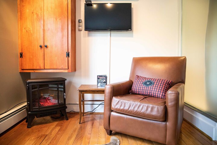 The Woodstocker B & B