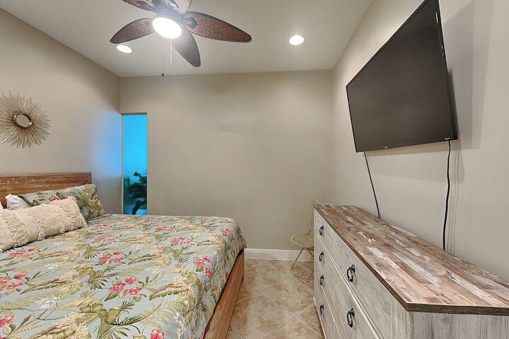 Room 26 of 34