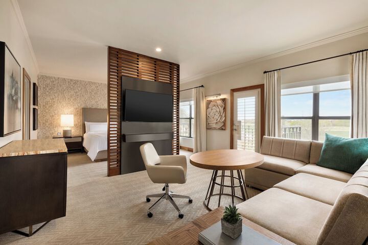 Room 54 of 237