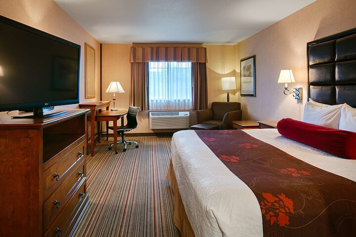 Best Western Plus Rama Inn & Suites