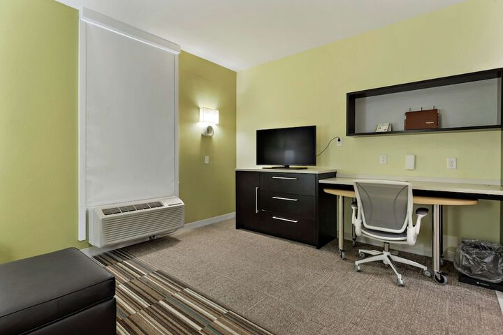 Room 34 of 71