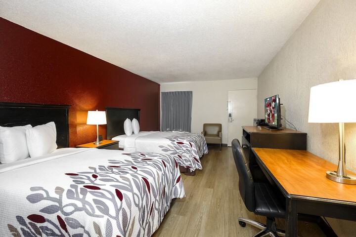 Room 15 of 33