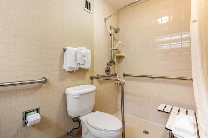 Quality Inn Exit 4