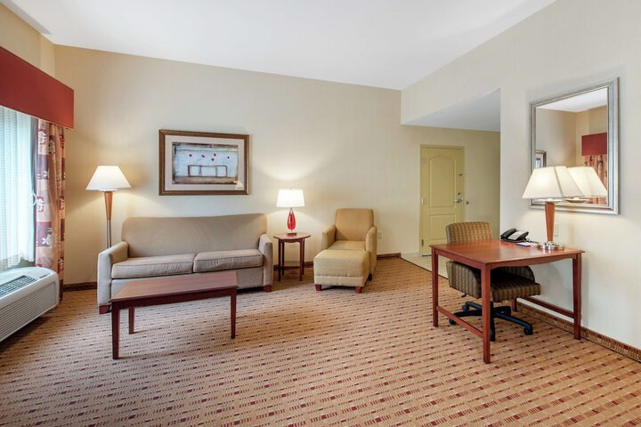 Room 25 of 54
