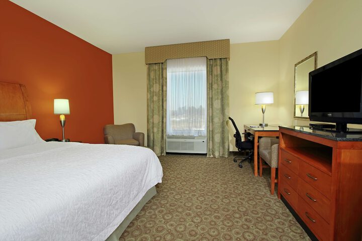 Room 32 of 68