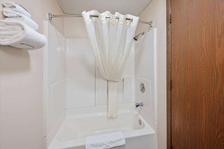 Super 8 by Wyndham Superior WI