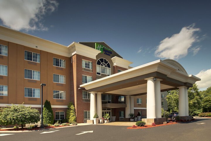 Hotel 6 of 44