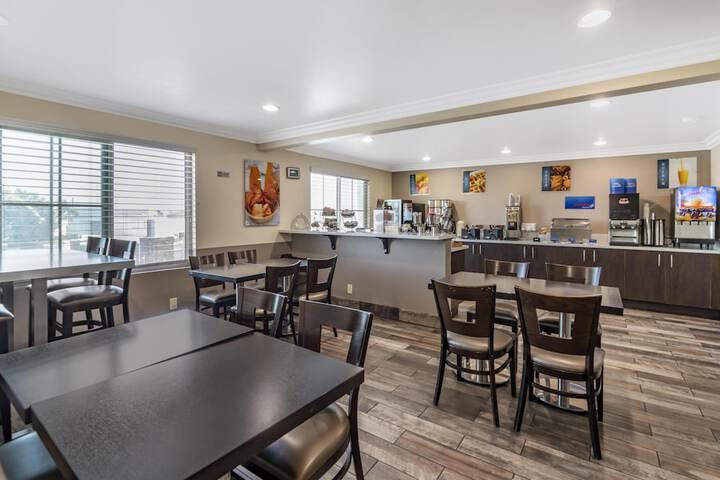 Best Western Airport Plaza Hotel – LAX  Airport LA Stadium