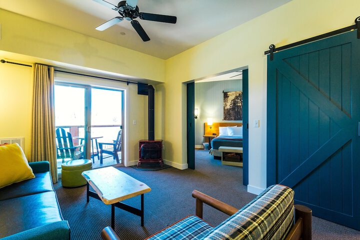 Room 40 of 83