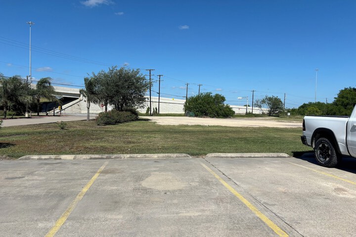 Property Grounds 18 of 18