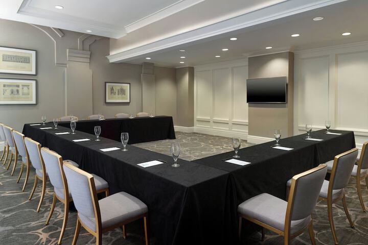 The Tremont House Galveston, a Tribute Portfolio Hotel