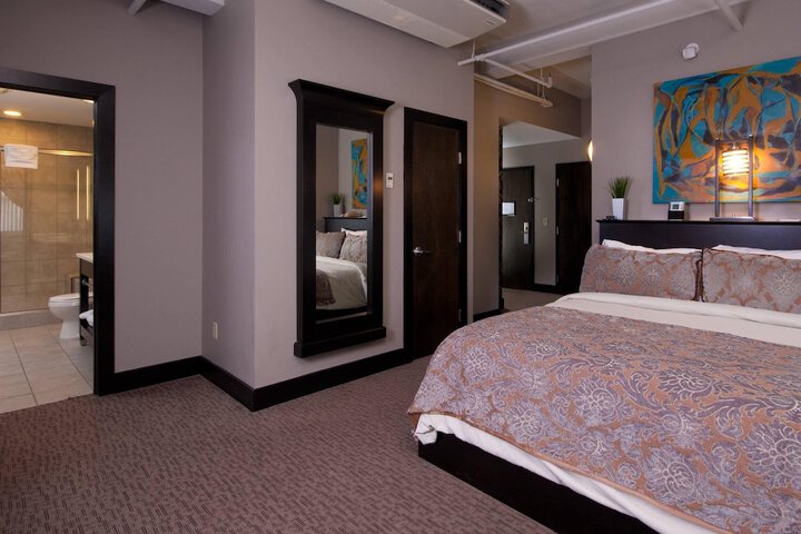 The Giacomo Niagara Falls NY an Ascend Collection Hotel