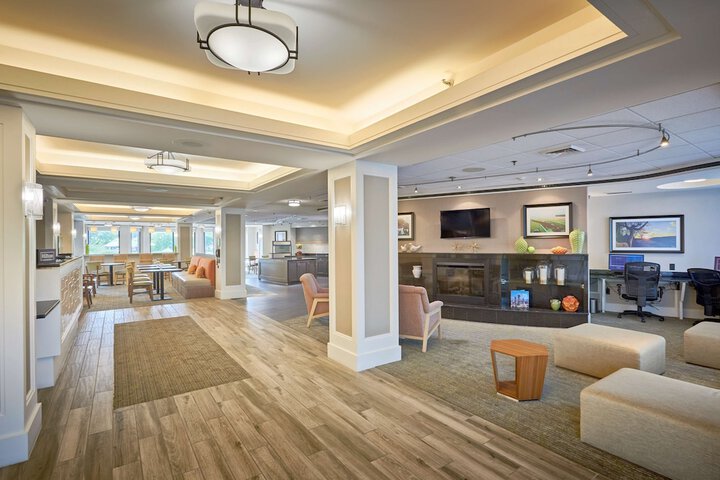 Hotel Interior 7 of 41