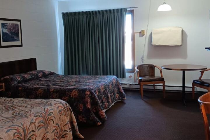 Room 34 of 46