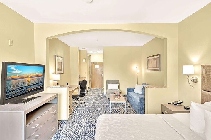 Room 16 of 35
