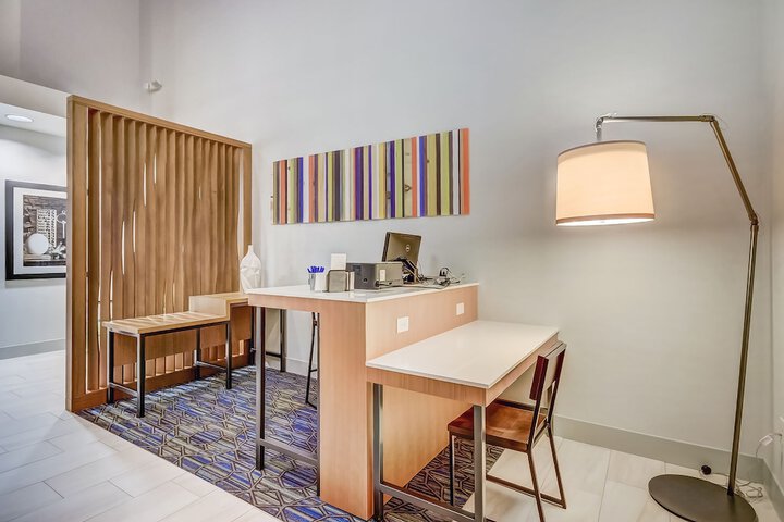 Holiday Inn Express & Suites Greenville Airport by IHG