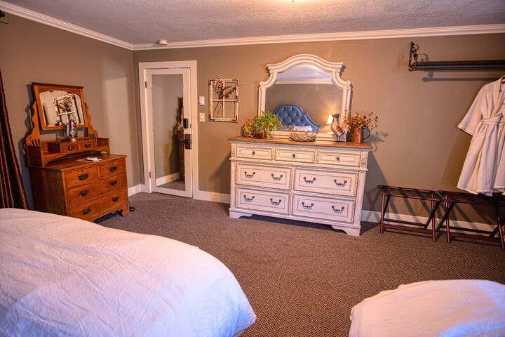Room 19 of 46