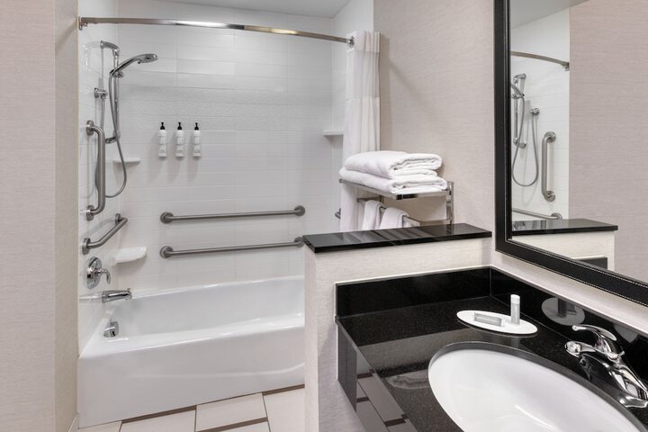 Fairfield Inn & Suites by Marriott Moncton