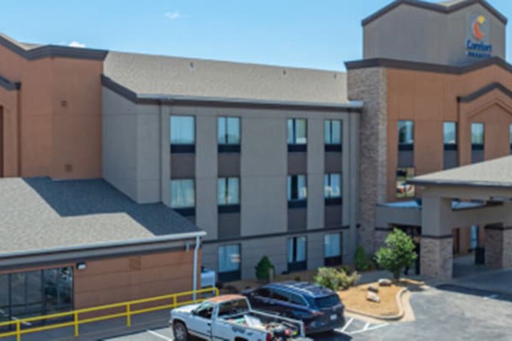 Comfort Inn & Suites Pauls Valley - City Lake