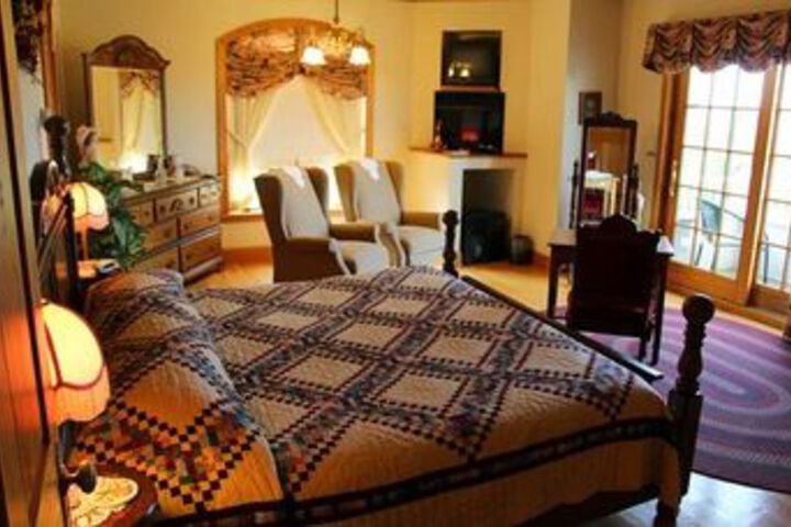The Hurst House Bed and Breakfast