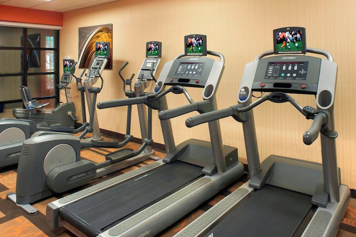 Courtyard by Marriott Cincinnati-Covington