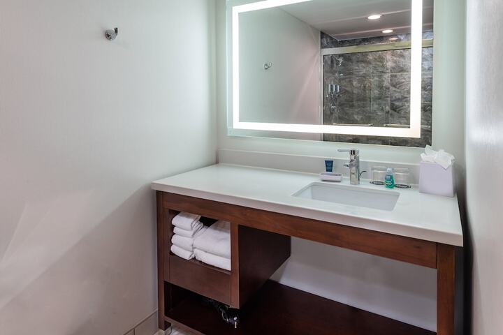 Room 14 of 29