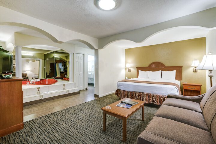 Room 19 of 21