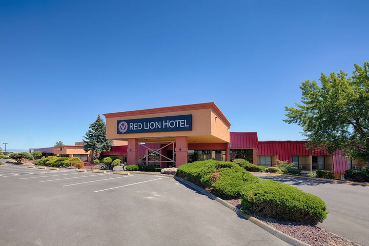 Hotel 6 of 63