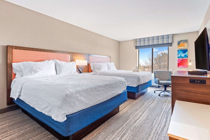 Hampton Inn & Suites Greeley