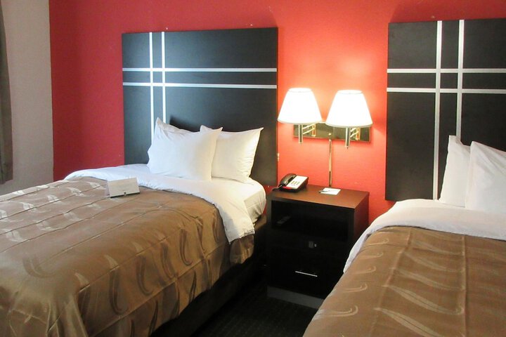 Room 35 of 48