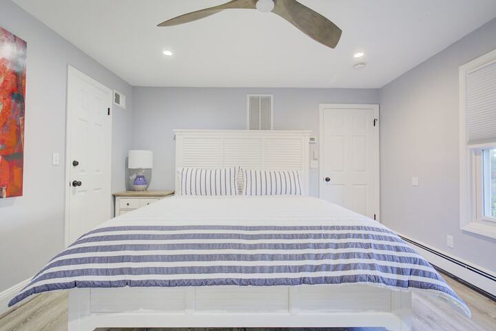 Room 47 of 191