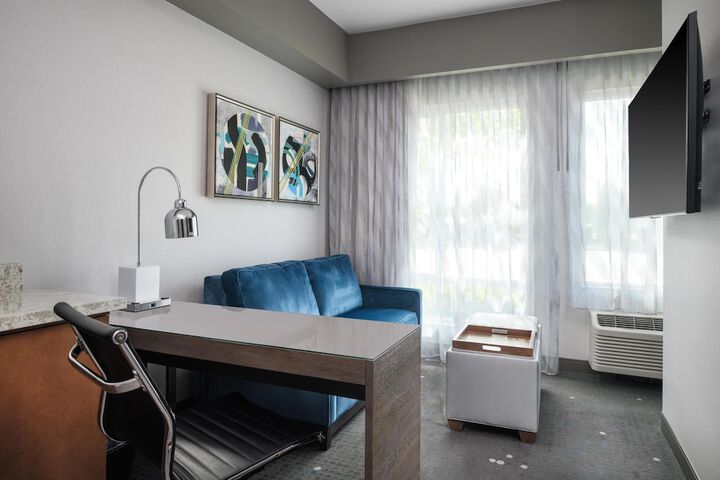Best Western Premier Hotel at Fishers Landing