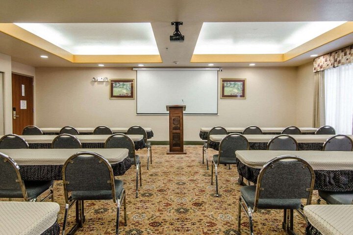 Sleep Inn & Suites Springdale West