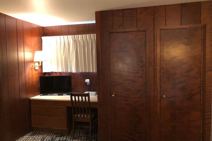Room 38 of 51