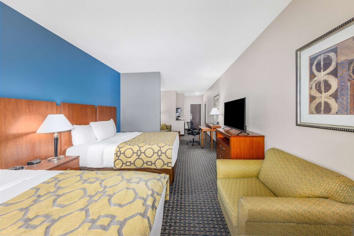 Room 8 of 36