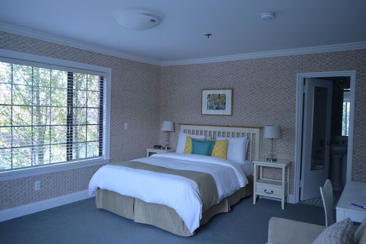 Room 34 of 70
